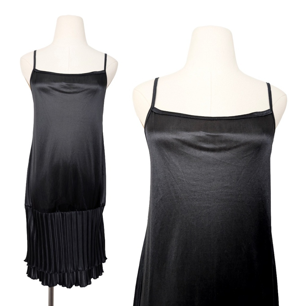 2/$25 Or 4/$40 Black Slip Drop Waist Pleated Sleeveless